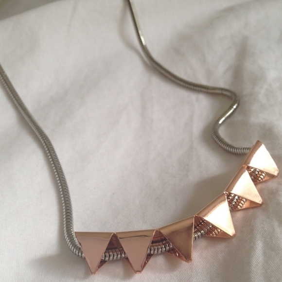 H&M Triangle Spikey Rose Gold Adjustable Necklace